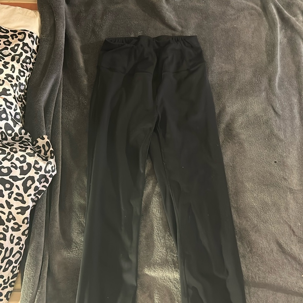 Black medium leggings